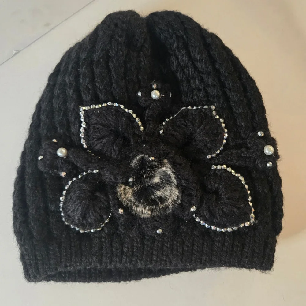 Womens Black Cable Knit Beanie Rhinestone Pearl Floral Faux Fur Winter Hat Chic